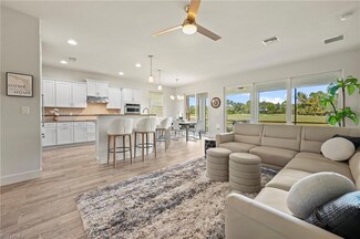 10231 Glastonbury Cir Unit 101, Fort Myers, FL 33913