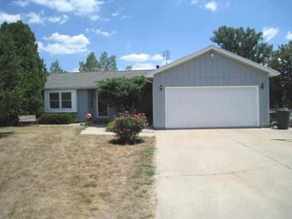1125 S Jackson St, Nappanee, IN 46550