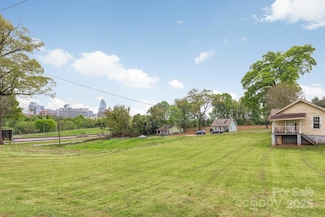 1326 W 6th St, Charlotte, NC 28216