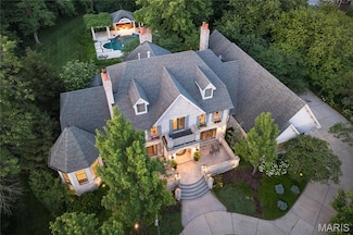 135 Ballas Ct, Saint Louis, MO 63131