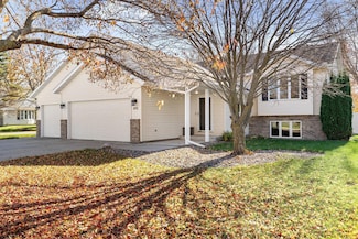 875 18th St SE, Owatonna, MN 55060