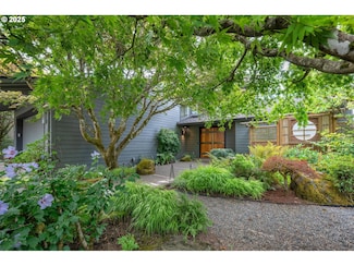 955 SW Summit View Dr, Portland, OR 97225
