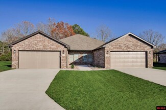 372 Turnberry Ct, Mountain Home, AR 72653