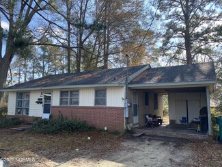 311 W Williamson St, Whiteville, NC 28472