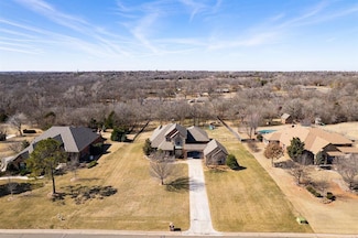 5905 Smoky Hill Trail, Edmond, OK 73034
