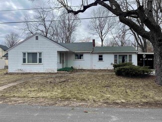 106 N Robinson St, Delphi, IN 46923