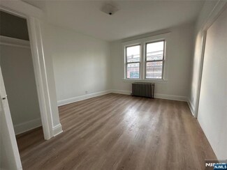 128 Palisade Ave Unit 2, Cliffside Park, NJ 07010