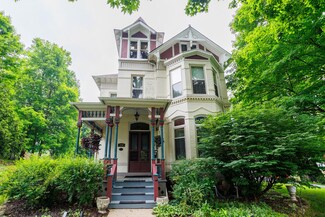 314 N Division St, Marshall, MI 49068