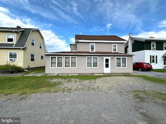 304 Centre St, Milesburg, PA 16853