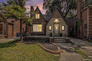 20112 Picadilly Rd, Detroit, MI 48221