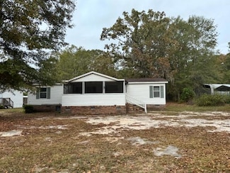 1107 Mockingbird Ln, Manning, SC 29102