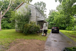 1311 Lamson Rd, Phoenix, NY 13135