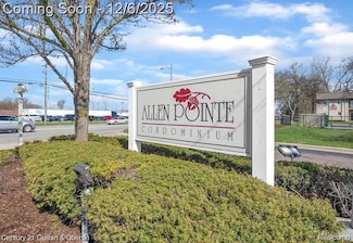 10185 Allen Pointe Dr, Allen Park, MI 48101