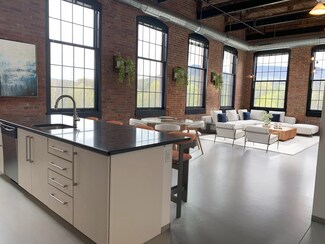 160 Water St Unit 407, Williamstown, MA 01267