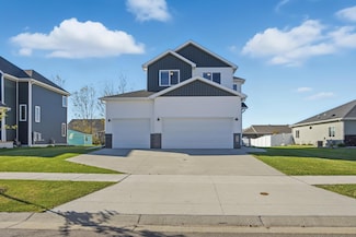 3615 17th St S, Moorhead, MN 56560