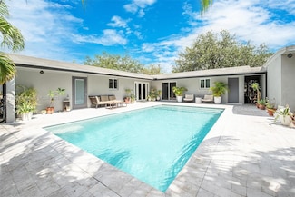 2221 N 46th Ave, Hollywood, FL 33021