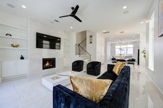 5702 Fairdale Ln Unit C, Houston, TX 77057