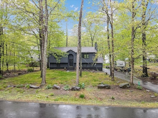 1228 Woodland Dr, East Stroudsburg, PA 18301