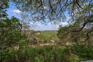 784 Hill Top Dr, Canyon Lake, TX 78133