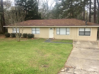 131 Green Dr, Troy, AL 36079