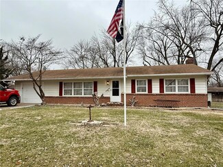 101 N 4th St, New Florence, MO 63363