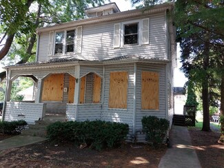 3128 Hawthorne St, Franklin Park, IL 60131