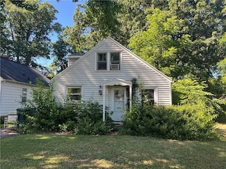 90 Eastland Rd, Rochester, NY 14616