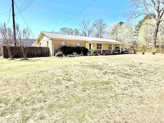 1114 Maple Dr, Mountain View, AR 72560
