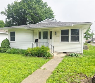 108 W Buffalo St, Girard, KS 66743