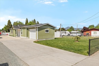 788 Garfield St, Medford, OR 97501