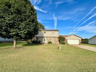 108 Murray Dr, Muscle Shoals, AL 35661