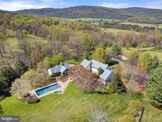 10027 John s Mosby Hwy, Upperville, VA 20184