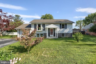 1507 Hemlock Ave, Carlisle, PA 17013