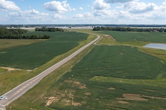 75 Lynne Ln, Wilmington, OH 45177
