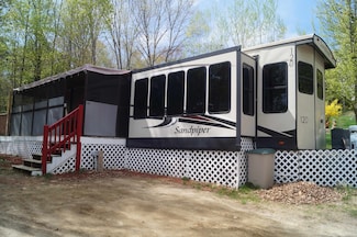 194 Buckley Rd Unit 120, Weare, NH 03281