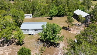 784 Delaware Rd, Defuniak Springs, FL 32433