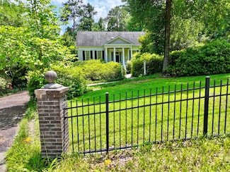 104 Golf View Dr, Jackson, AL 36545