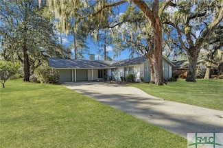 490 Strathy Hall Dr, Richmond Hill, GA 31324