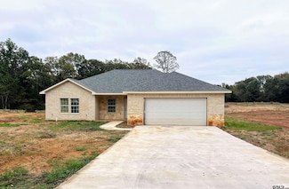 211 S Quille Ave, Mount Pleasant, TX 75455