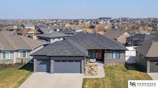 7316 Gerald Ave, Lincoln, NE 68516