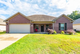 1107 Fox Chase Dr, Bryant, AR 72022