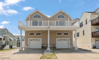 220 40th St, Sea Isle City, NJ 08243