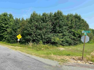 520 Reeder Rd, Little Rock, AR 72206
