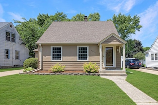 2813 S 84th St, Milwaukee, WI 53227