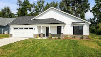 181 Lindburgh Dr, Waynesboro, VA 22980