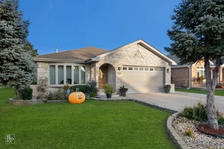 8407 Thomas Ave, Bridgeview, IL 60455