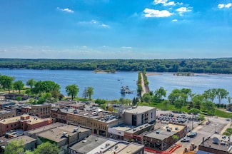 517 2nd St Unit 402, Hudson, WI 54016
