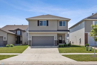 4822 34th Ave S, Fargo, ND 58104