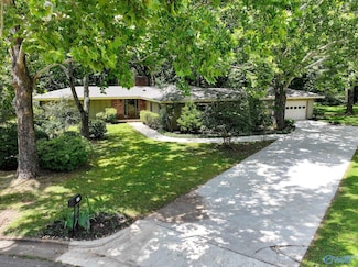 1904 Willow Park Ct SE, Huntsville, AL 35803