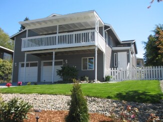 1806 Starling St, Steilacoom, WA 98388
